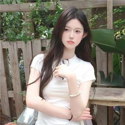 深锁春光一院愁